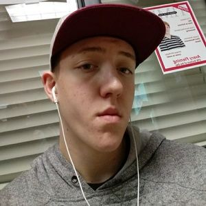 Meet your Posher, Avery